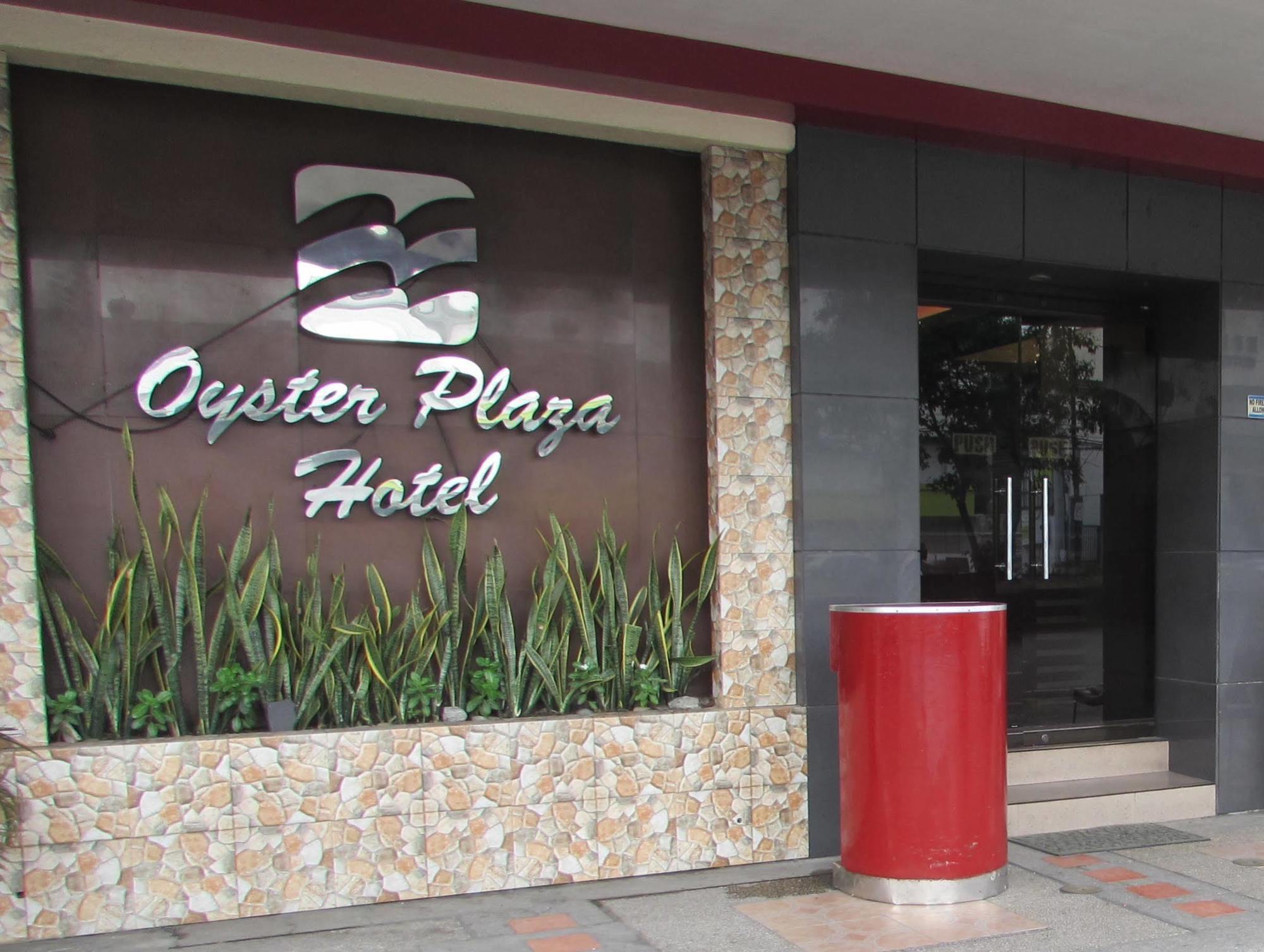 Oyster Plaza Hotel Manila Exterior photo