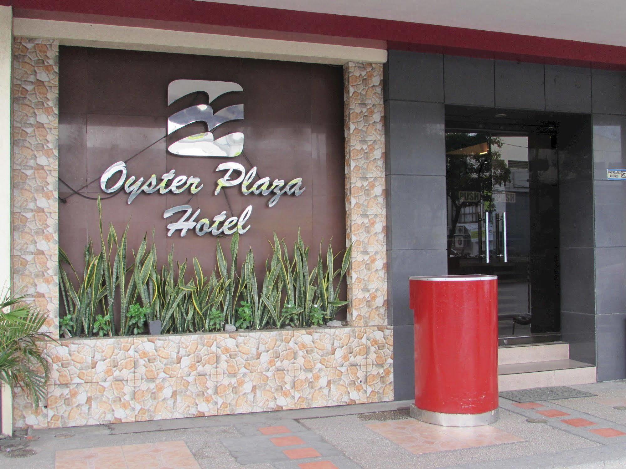 Oyster Plaza Hotel Manila Exterior photo